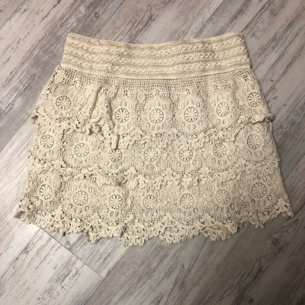 Tillys skirt